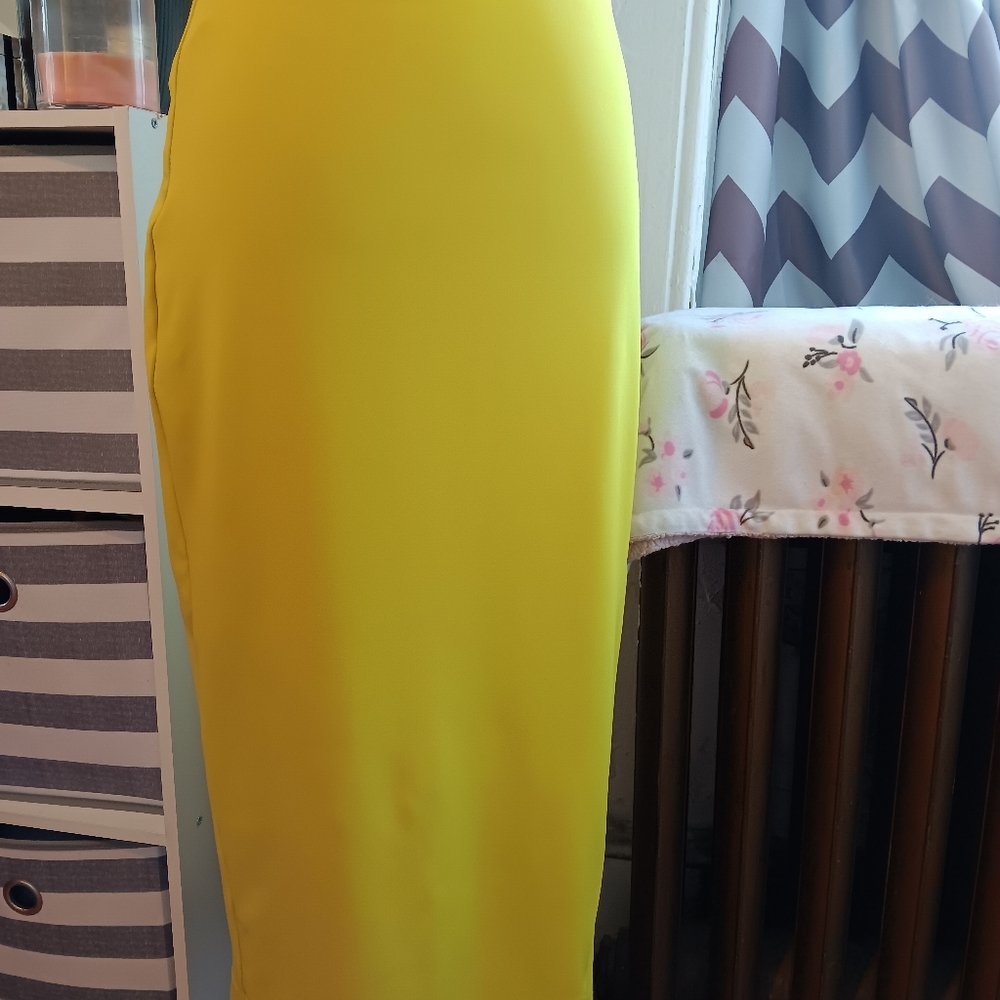 Green yellow Express side slit pencil skirt - Picture 3 of 7